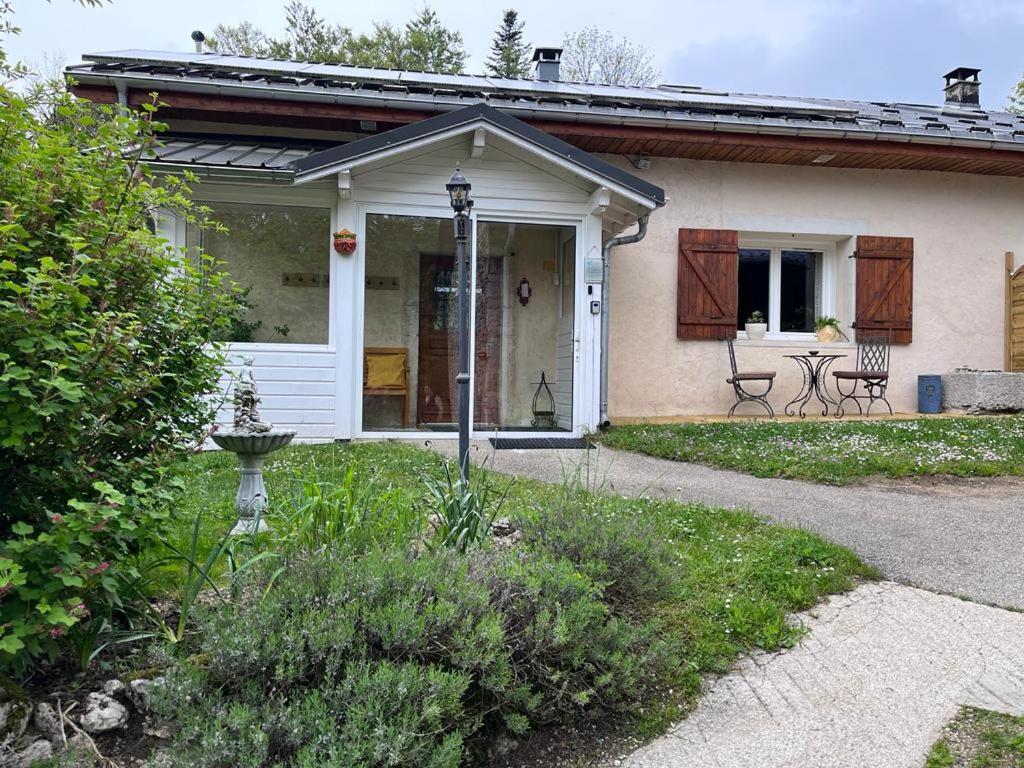 L'Ermitage De Meyriat Villa Brenod Eksteriør bilde